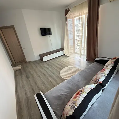 Vitan Deluxe Urban With Free Parking Бухарест